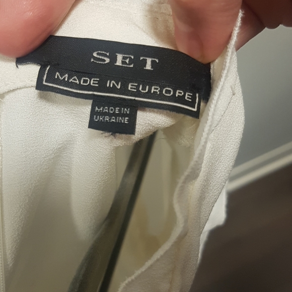 SET off white top with frill - Picture 3 of 4